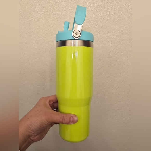 NWT Stanley x Starbucks 2025 LATAM Limited Edition Ice Flow Flip Tumbler, 30 Oz - Picture 9 of 10